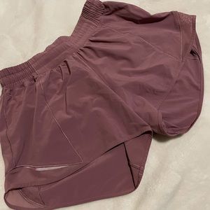 Lululemon Hotty Hot Short
